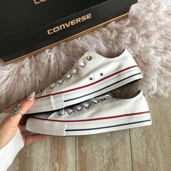 NWT Converse low tops white - Picture 5 of 8